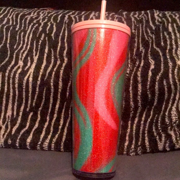 Starbucks Limited Edition Valentines Day 2021 - Picture 2 of 3